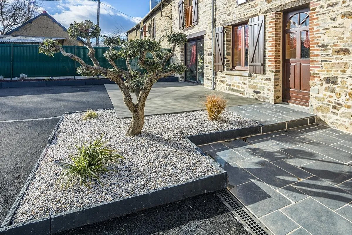 Crea Bati Jardin Paysagiste A Rennes Cours Allees 2