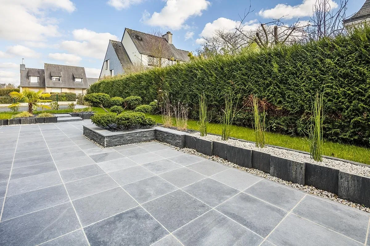 Crea Bati Jardin Paysagiste A Rennes Massifs Rocailles Allees 4